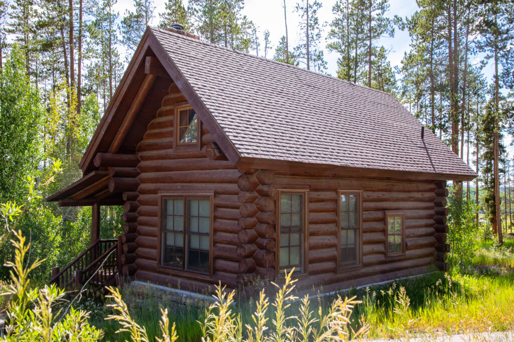 Willow one-bedroom log cabin