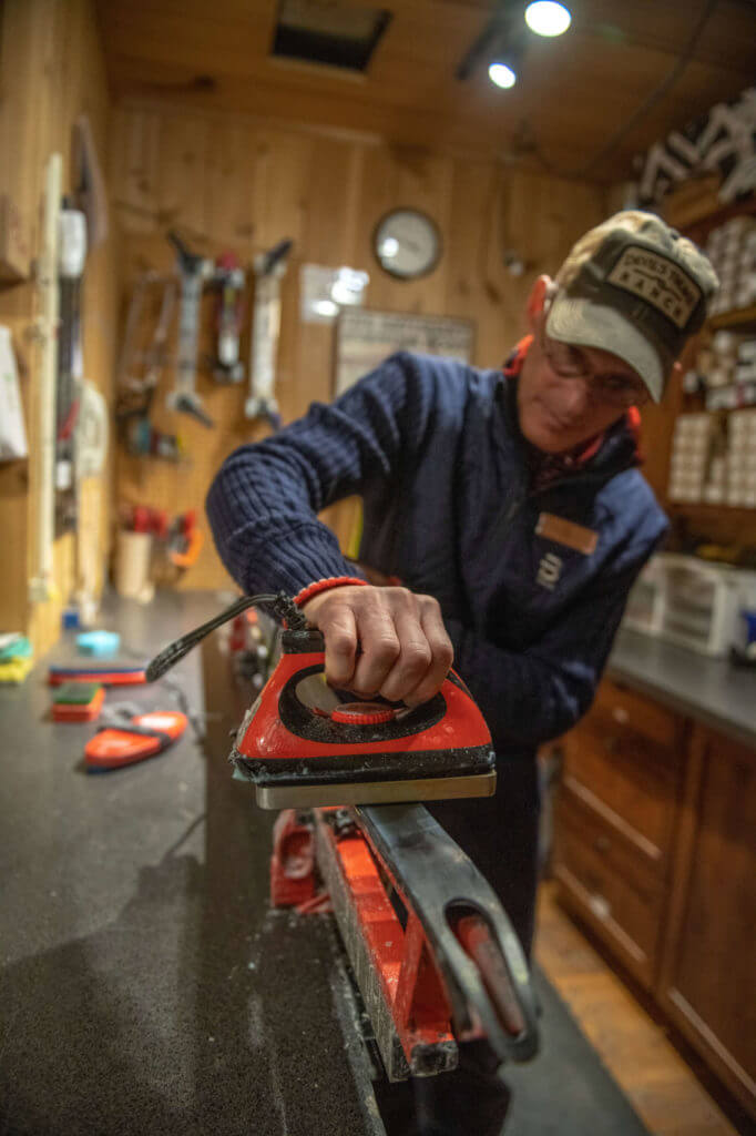 Cross-Country Ski Waxing Clinic