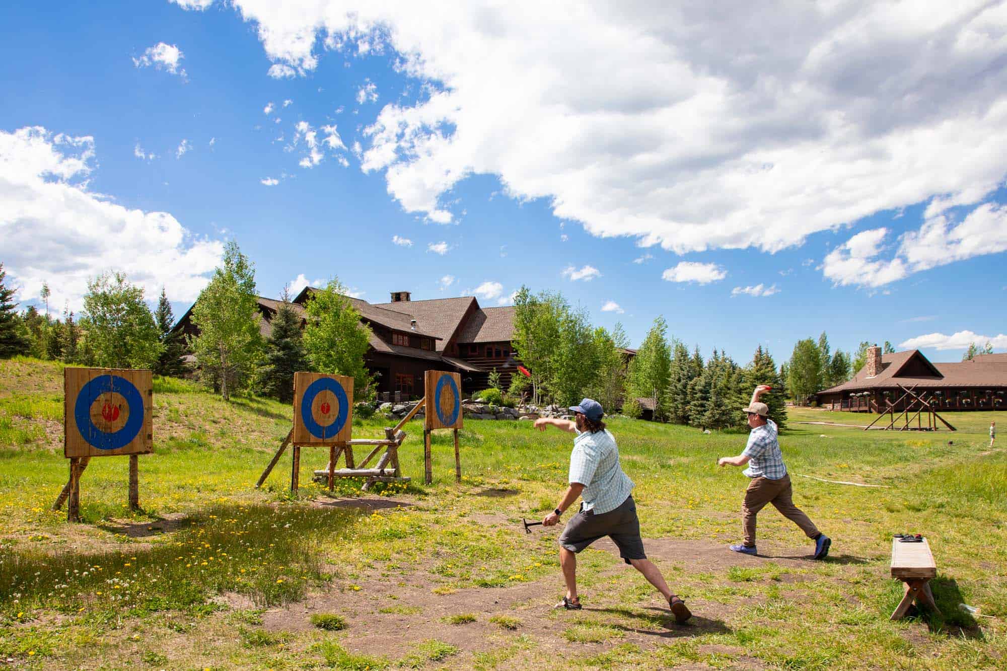 DTR-HatchetThrowing-3