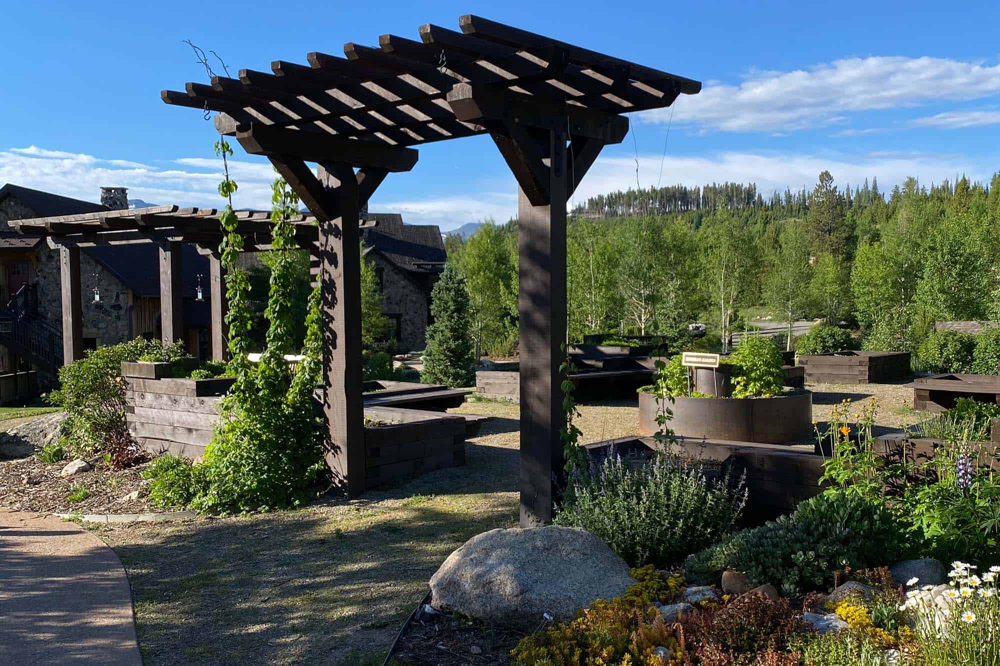 DTR-KendrasGardenTour-4