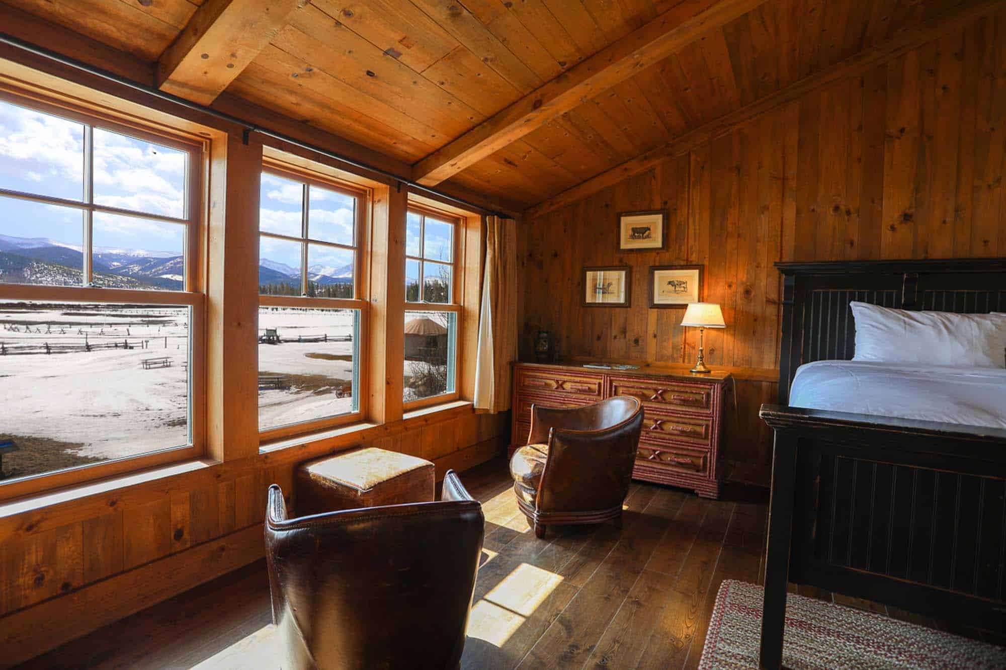 DTR-MainLodge-ContinentalKing-7