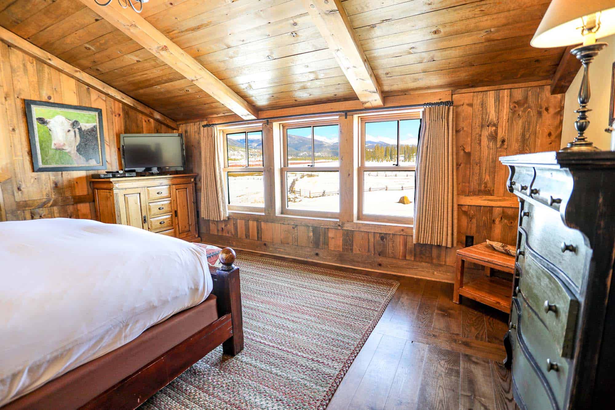 lodge , continental divide , fireplace