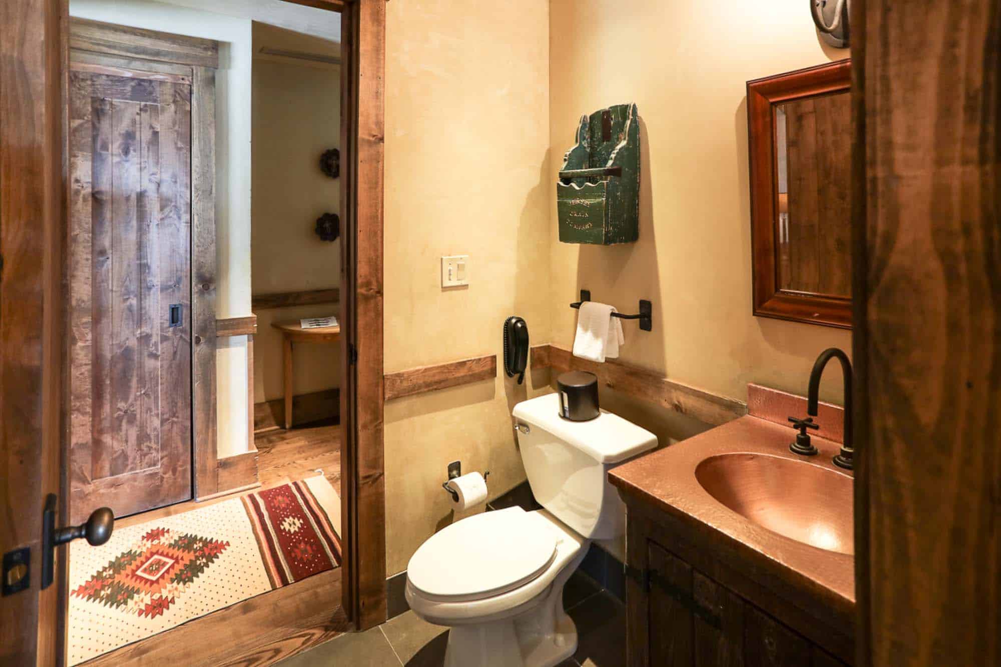 DTR-MainLodge-MeadowKingSuite-4