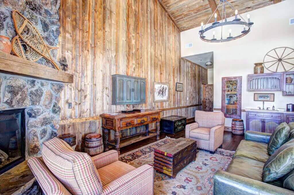 High Lonesome Lodge